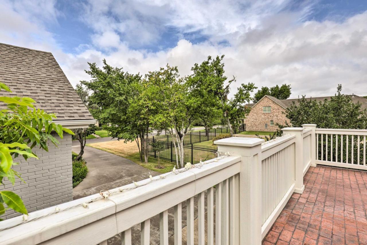 Studio In College Station With Expansive Deck! Exterior photo